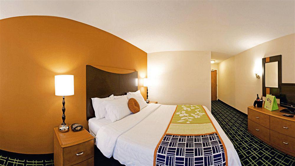 Hotel Fairfield & Hooksett 3*